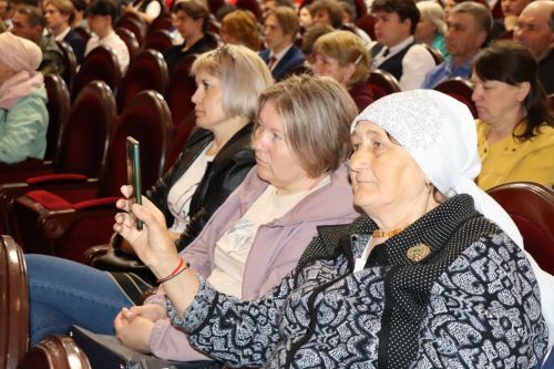В Нурлате в День призывника чествовали будущих защитников Отечества