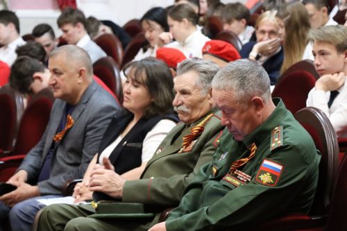 В Нурлате в День призывника чествовали будущих защитников Отечества