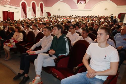 В Нурлате в День призывника чествовали будущих защитников Отечества