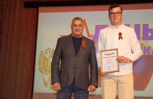 В Нурлате в День призывника чествовали будущих защитников Отечества