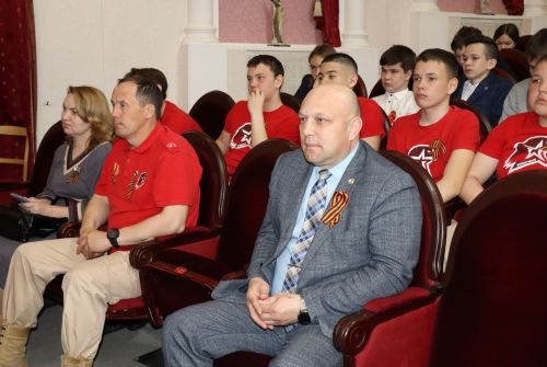 В Нурлате в День призывника чествовали будущих защитников Отечества