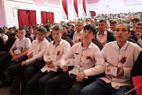 В Нурлате в День призывника чествовали будущих защитников Отечества