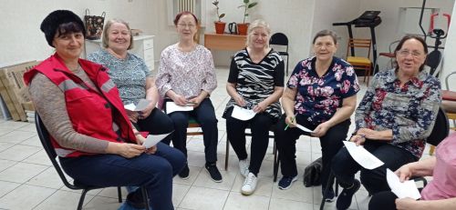 В Нурлате Центру долголетия передали массажное кресло