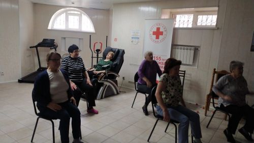 В Нурлате Центру долголетия передали массажное кресло