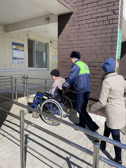 Нурлатские автоинспекторы встретились с жителями дома-интерната для престарелых