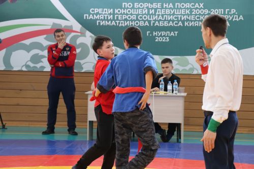 В Нурлате стартовало Первенство РТ по борьбе на поясах