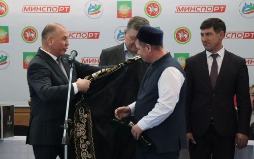 В Нурлате стартовало Первенство РТ по борьбе на поясах