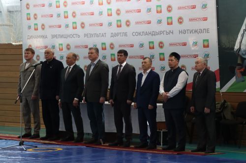 В Нурлате стартовало Первенство РТ по борьбе на поясах