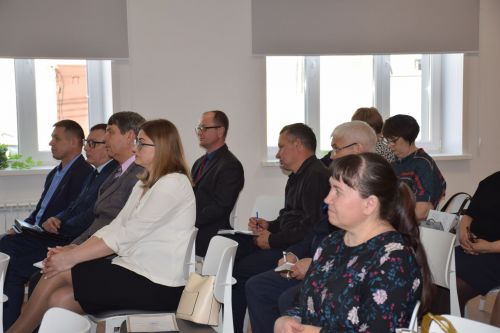 Нурлатские педагоги получили новые ноутбуки