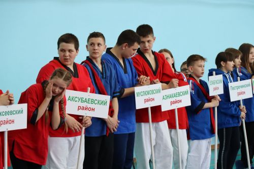 В Нурлате стартовало Первенство РТ по борьбе на поясах