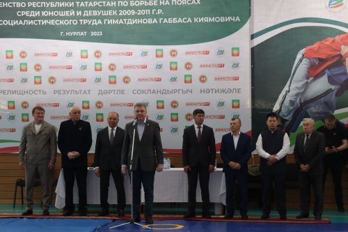 В Нурлате стартовало Первенство РТ по борьбе на поясах