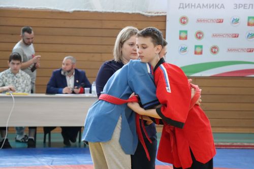 В Нурлате стартовало Первенство РТ по борьбе на поясах