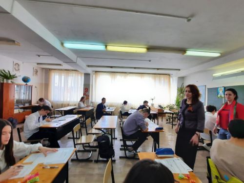 Для нурлатских школьников провели мероприятия, приуроченные ко Дню парламентаризма