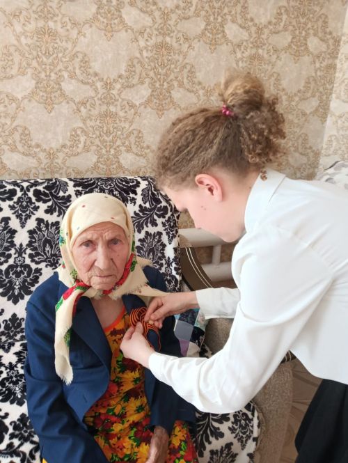 Учащиеся Бурметьевской школы Нурлатского района присоединились к акции «Георгиевская ленточка»