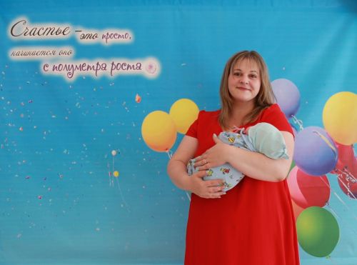 В Нурлатском районе продолжается акция «Подарок для новорожденного»