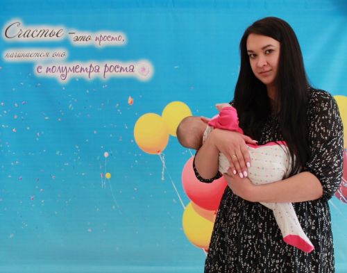 В Нурлатском районе продолжается акция «Подарок для новорожденного»