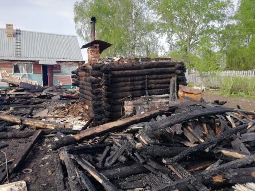 Пожар в Тюрнясеве случился ночью
