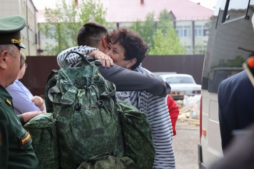 На контрактную службу отправились 14 нурлатцев