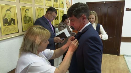 В Совете Нурлатского района прошла благотворительная акция «Красная гвоздика»