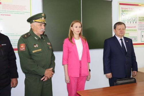 Нурлатцы торжественно проводили новобранцев на срочную службу