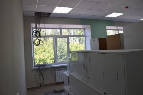 Дамир Ишкинеев ознакомился с ходом капремонта Чулпановской больницы
