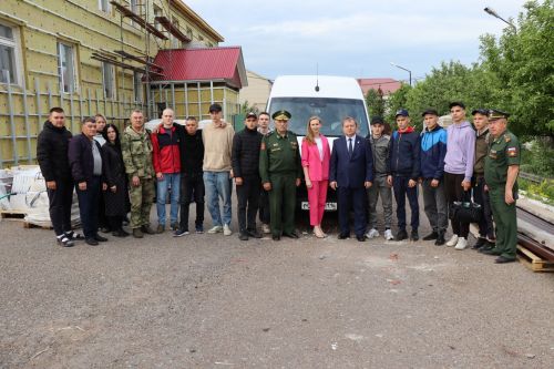 Нурлатцы торжественно проводили новобранцев на срочную службу