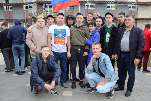 Нурлатцы торжественно проводили новобранцев на срочную службу