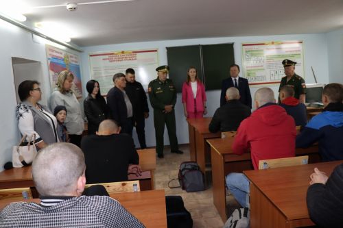 Нурлатцы торжественно проводили новобранцев на срочную службу