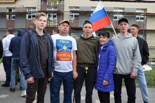 Нурлатцы торжественно проводили новобранцев на срочную службу