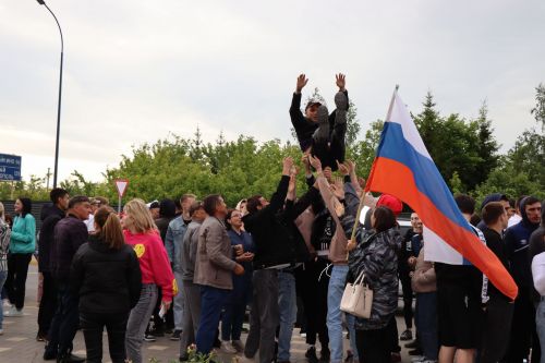 Нурлатцы торжественно проводили новобранцев на срочную службу