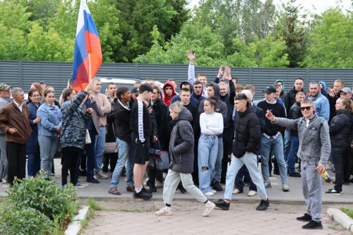 Нурлатцы торжественно проводили новобранцев на срочную службу