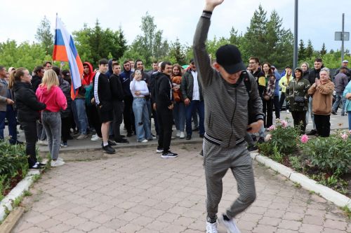 Нурлатцы торжественно проводили новобранцев на срочную службу