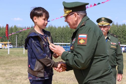 На нурлатском Уяве прошел традиционный турнир по чувашской борьбе на поясах