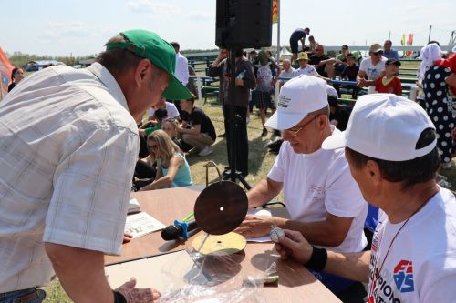 На нурлатском Уяве прошел традиционный турнир по чувашской борьбе на поясах