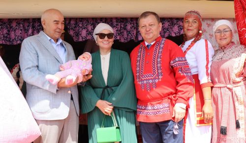 В Нурлате ярко и красочно встретили Уяв