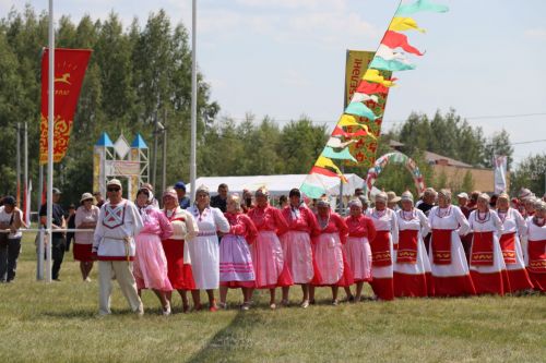 В Нурлате ярко и красочно встретили Уяв