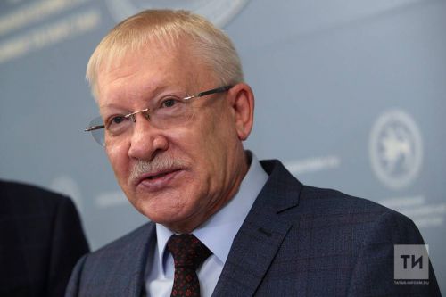 Олег Морозов поздравил Дамира Ишкинеева с избранием на пост главы Нурлатского района и города Нурлат