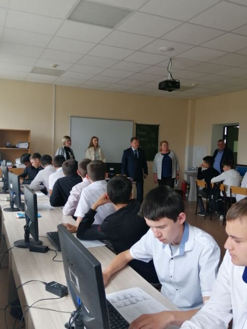 Дамир Ишкинеев побывал в Нурлатском аграрном техникуме