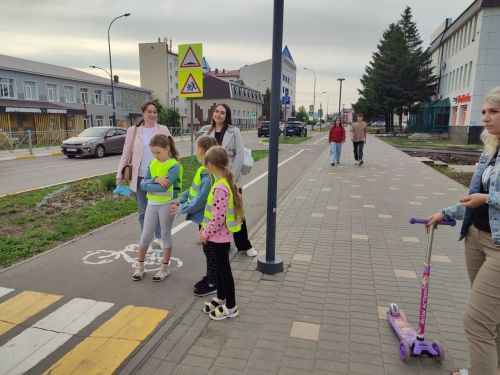 Нурлатские пешеходные переходы патрулируют учителя и родители