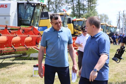 В Нурлатском районе готовность техники к уборочным работам получила высокую оценку
