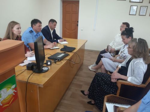 В Нурлате личный прием граждан провел природоохранный прокурор