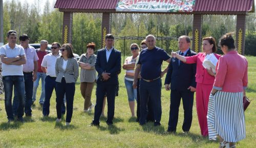 Дамир Ишкинеев провел рабочее совещание на майдане Сабантуя