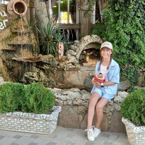 Арина Гардфельдер прислала фотографию своего летнего путешествия