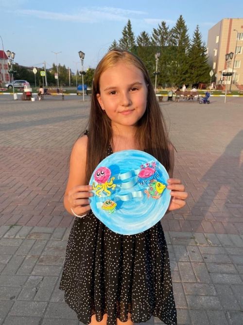 На центральной площади Нурлата прошел мастер-класс для детей по изготовлению поделок