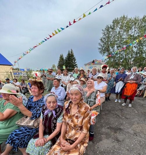 Красивый праздник села состоялся на днях в Караульной Горе