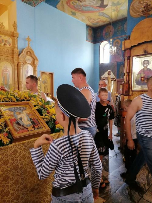 Иерей Александр Кузьмин поздравил военных моряков и офицеров с профессиональным праздником