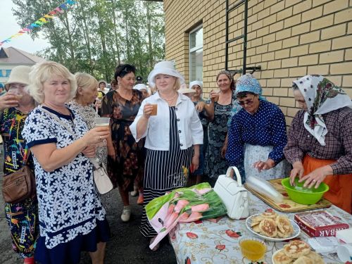 Красивый праздник села состоялся на днях в Караульной Горе
