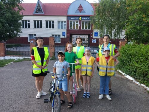 Родители нурлатских школьников продолжают патрулировать городские улицы