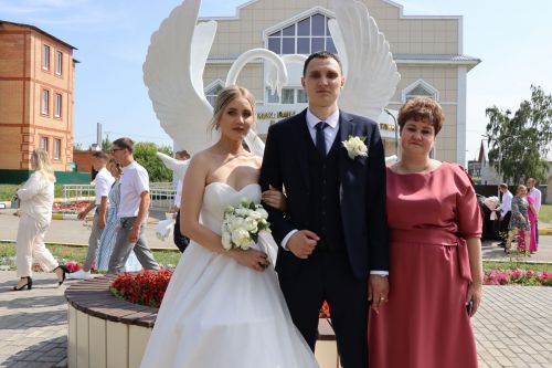 В Нурлате зарегистрировали сотый брак
