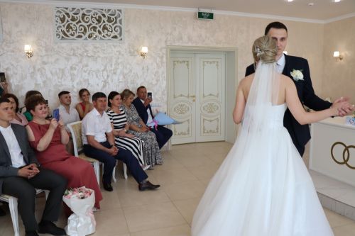 В Нурлате зарегистрировали сотый брак